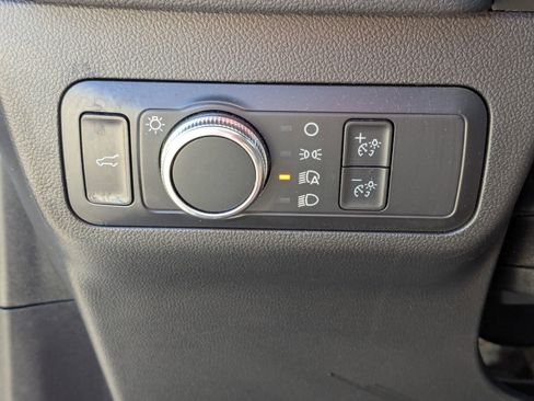 Certified 2022 Ford Escape SE w/ SE Sport Appearance Package FWD image 16