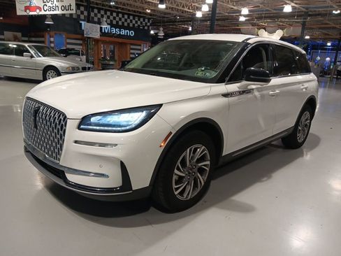 Used 2023 Lincoln Corsair AWD w/ Equipment Group 101A image 1