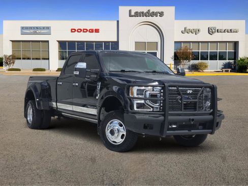 Used 2020 Ford F350 Platinum image 1