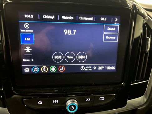 Used 2023 Chevrolet Traverse LT image 23