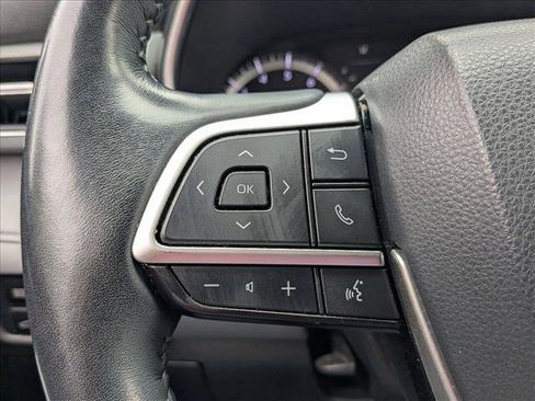 Used 2022 Toyota Highlander Platinum image 12