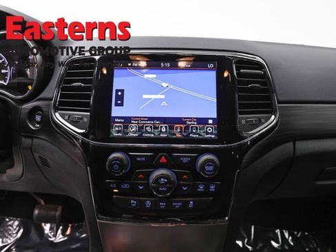 Used 2022 Jeep Grand Cherokee Laredo E w/ Security & Convenience Group image 12