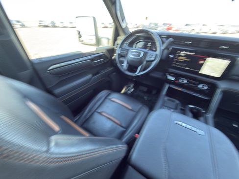 Used 2024 GMC Sierra 2500 AT4 w/ Technology Package image 34