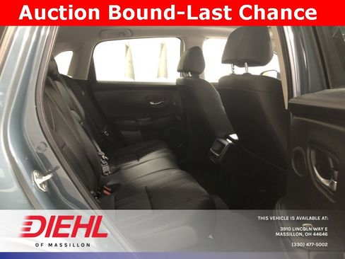 Used 2024 Honda HR-V EX-L image 10