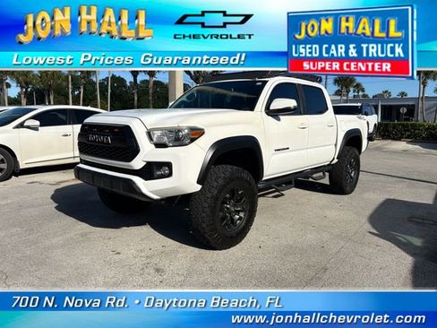 Used 2019 Toyota Tacoma TRD Off-Road image 4