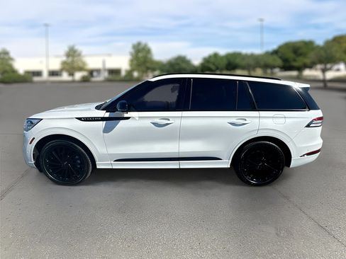 Used 2024 Lincoln Aviator Reserve w/ Equipment Group 201A image 5