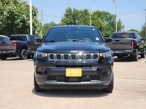 Certified 2025 Jeep Compass Sport w/ Mopar Graphics Package AWD/4WD image 2