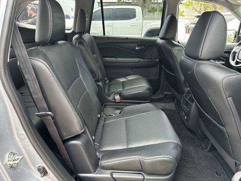 Used 2018 Honda Pilot Elite image 18