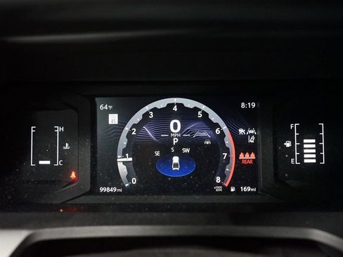 Used 2024 Toyota Tacoma SR5 AWD/4WD image 16
