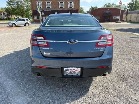 Used 2018 Ford Taurus Limited AWD/4WD image 4