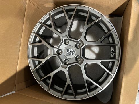 Used 2020 Porsche 911 Carrera 4S image 46