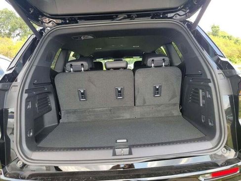 New 2026 Buick Enclave Sport Touring w/ Power Package image 8