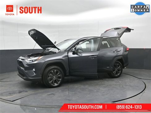 Used 2023 Toyota RAV4 XLE Premium image 59