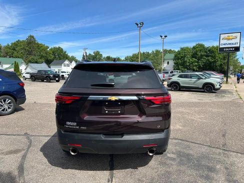 Used 2023 Chevrolet Traverse LT AWD/4WD image 5