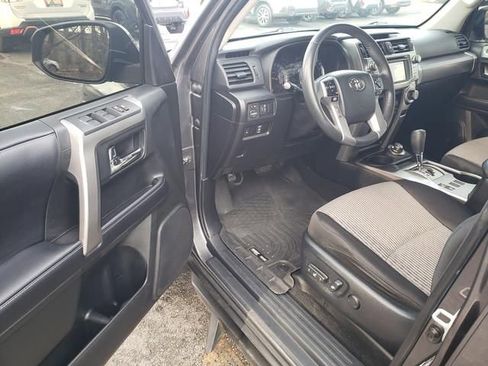 Used 2018 Toyota 4Runner SR5 image 10