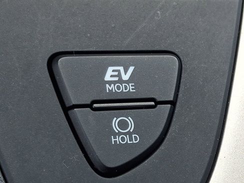 Used 2023 Lexus UX 250h AWD image 23