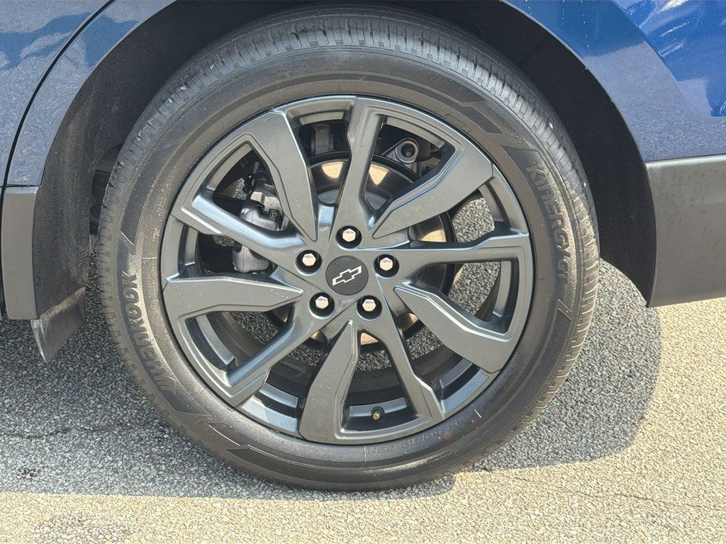 Used 2023 Chevrolet Equinox RS AWD/4WD image 36