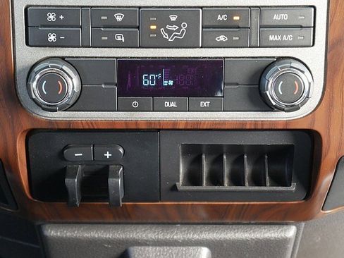 Used 2011 Ford F250 Lariat w/ Chrome Pkg image 22