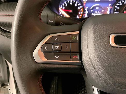 Used 2024 Jeep Compass Trailhawk image 18