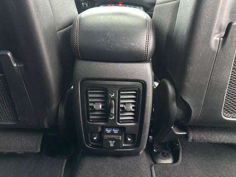 Used 2024 Dodge Durango GT image 47