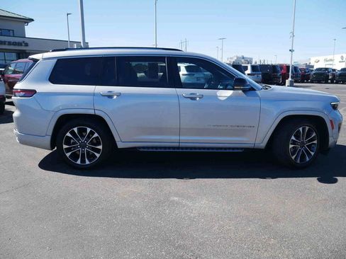 Certified 2023 Jeep Grand Cherokee L Overland image 20