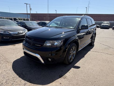 Used 2015 Dodge Journey Crossroad FWD image 1