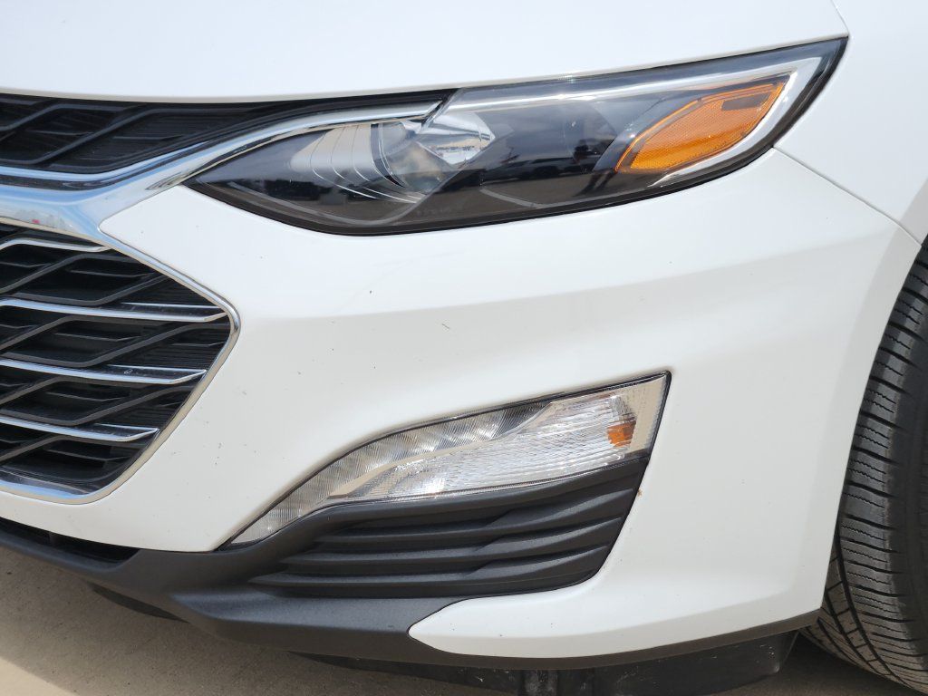 Used 2023 Chevrolet Malibu LT FWD image 9