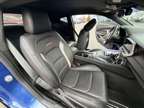 Used 2019 Chevrolet Camaro SS image 26