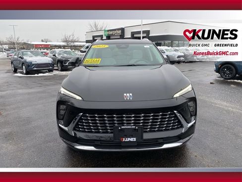 New 2025 Buick Envision Avenir image 13