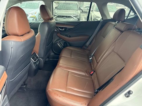Certified 2021 Subaru Outback Touring AWD/4WD image 12
