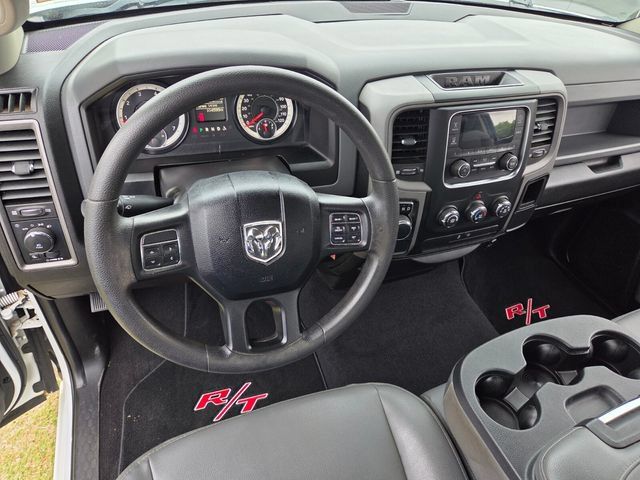 Used 2019 RAM 1500 Express RWD image 16