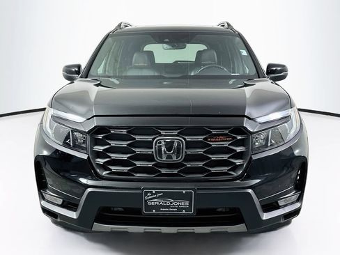 Used 2022 Honda Passport TrailSport image 5