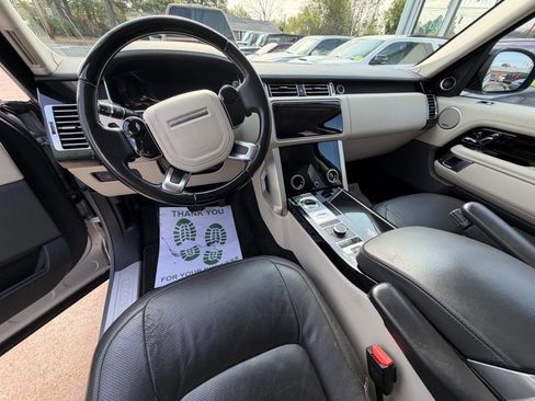 Used 2018 Land Rover Range Rover HSE image 11