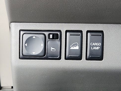 Used 2019 Nissan Frontier SL image 25