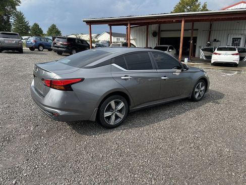 Used 2021 Nissan Altima 2.5 S w/ Driver Assist Package image 5