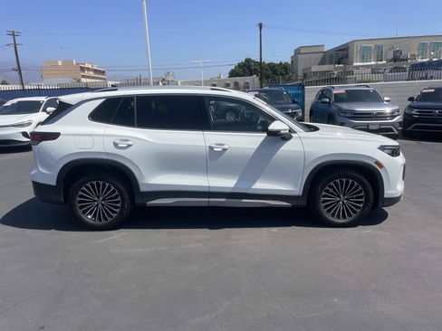 Certified 2026 Volkswagen Tiguan S w/ 18" Wheel Package FWD image 3