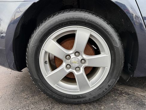 Used 2016 Chevrolet Cruze LT image 9