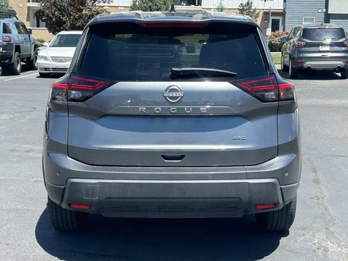 Used 2024 Nissan Rogue S AWD/4WD image 5