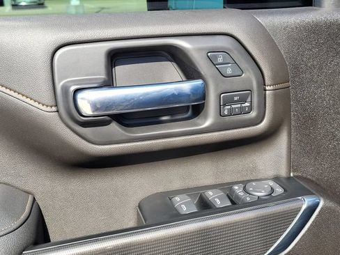 Used 2022 GMC Sierra 2500 AT4 w/ AT4 Preferred Package AWD/4WD image 25