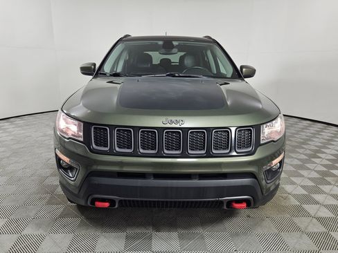 Used 2019 Jeep Compass Trailhawk w/ Cold Weather Group AWD/4WD image 2