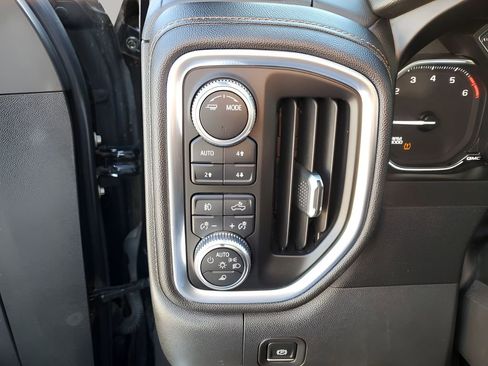 Used 2021 GMC Sierra 1500 AT4 image 32