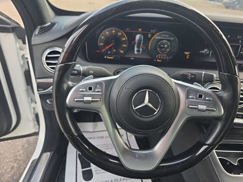 Used 2020 Mercedes-Benz S 560 4MATIC Sedan image 14