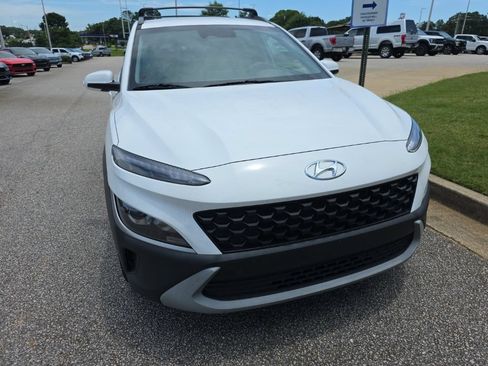 Used 2023 Hyundai Kona SEL AWD/4WD image 7