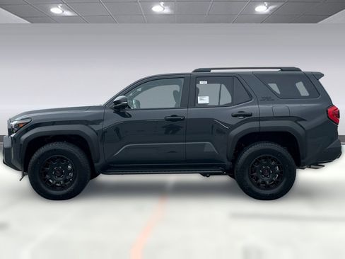New 2026 Toyota 4Runner SR5 image 7