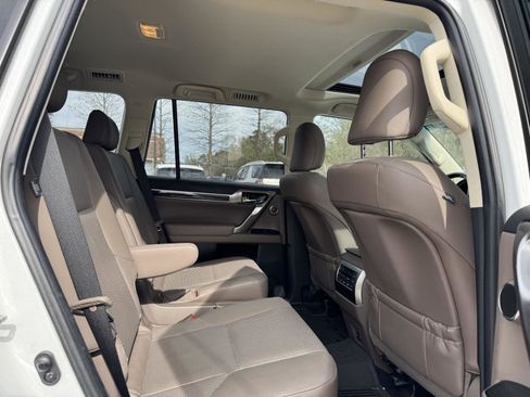 Used 2023 Lexus GX 460 Luxury image 26