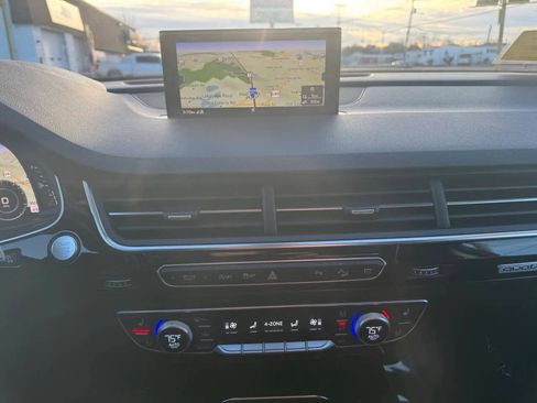 Used 2018 Audi Q7 3.0T Prestige w/ Prestige Package image 19