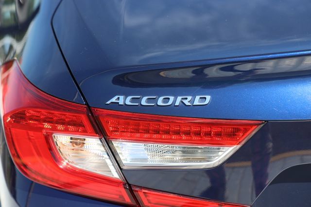 Used 2018 Honda Accord EX image 45