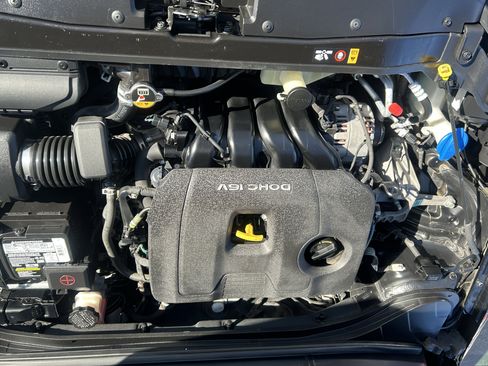 Used 2017 Hyundai Elantra SE image 15