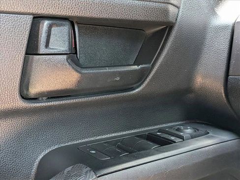Used 2025 Toyota Tacoma SR5 RWD image 5