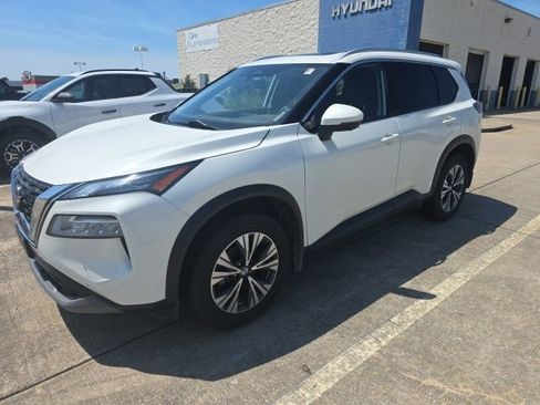 Used 2021 Nissan Rogue SV w/ Premium Package AWD/4WD image 1